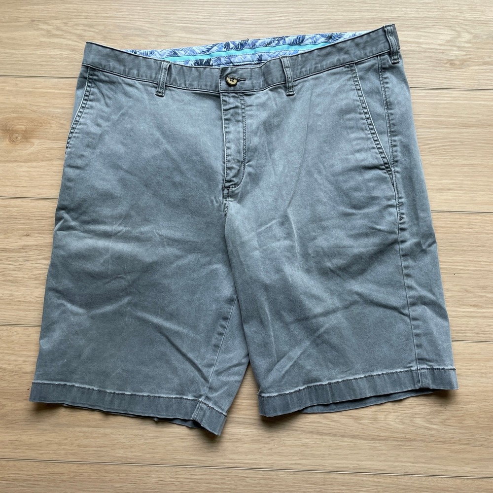 Tommy Bahama Boracay Shorts Mens 36 Gray Cotton Tencel Stretch Flat Front Chino